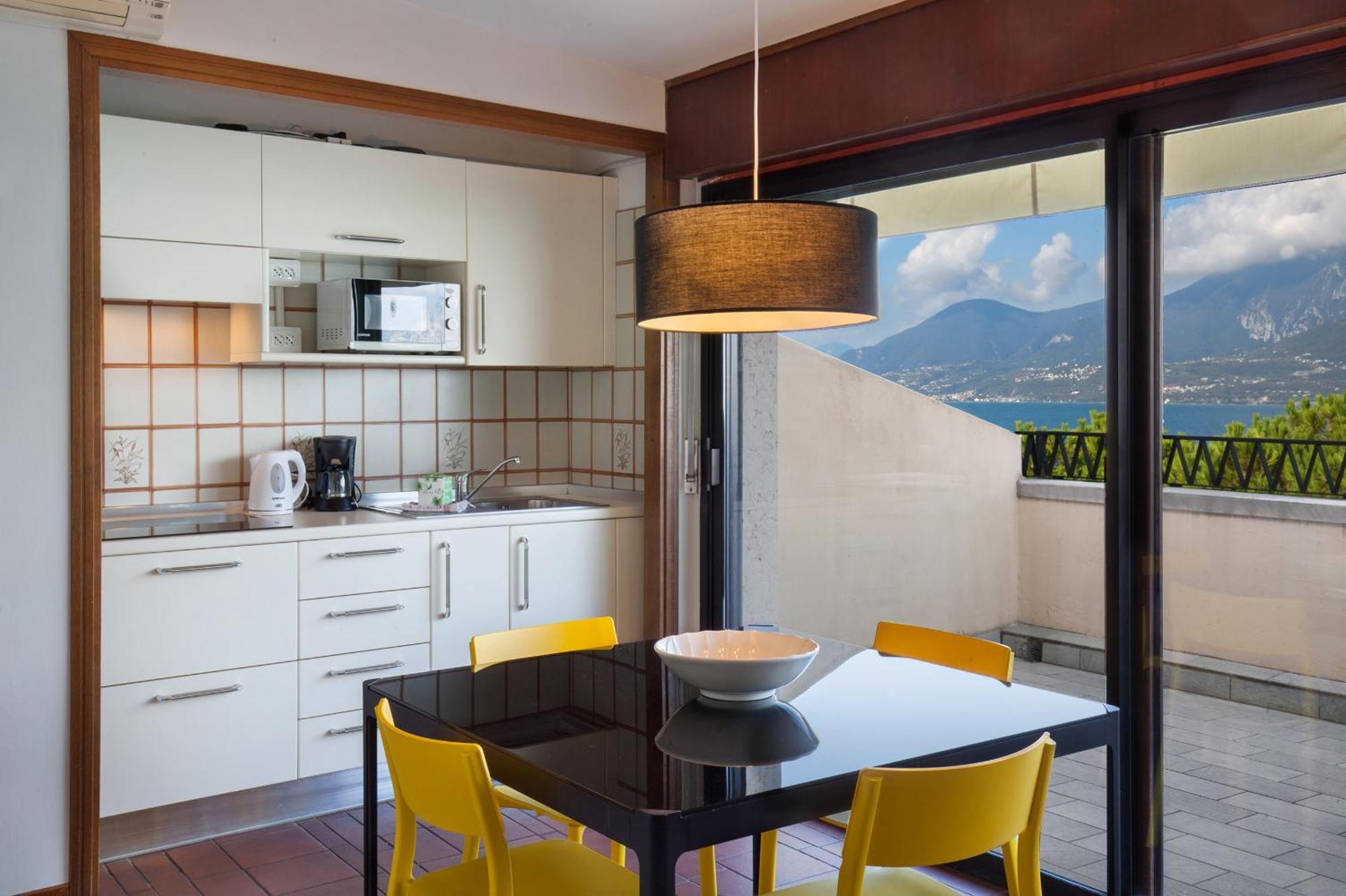 Watercolor Loft Διαμέρισμα Torri Del Benaco Εξωτερικό φωτογραφία