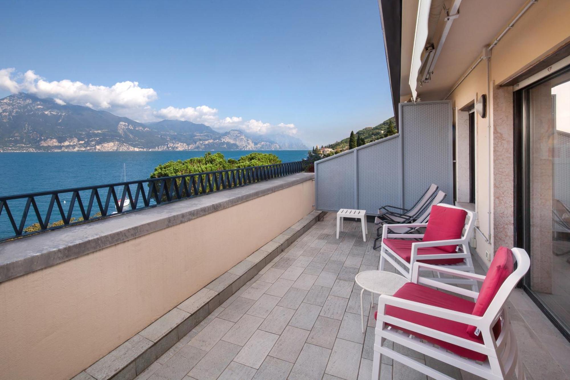 Watercolor Loft Διαμέρισμα Torri Del Benaco Εξωτερικό φωτογραφία